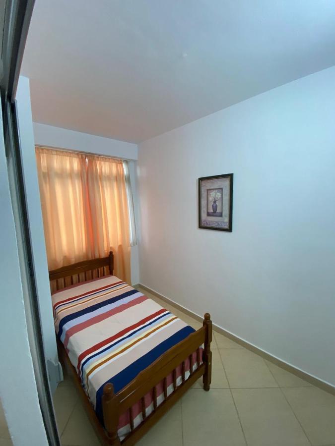 Holiday Apartaments Durres Leilighet *